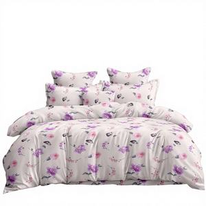 Nouvelle conception de housse de couette en microfibre, livraison rapide, ensemble de 3 pièces, taille king, rembourrage en polyester, 400TC, résistant aux plis - Product Image 1