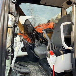 Excavadora de cadenas Komatsu PC60 de alta calidad en oferta, miniexcavadora hidráulica de 6t a bajo precio con componentes principales: motor y bomba - Product Image 6