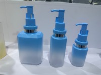 Flacon pompe carré en PET, effet ombré brillant bleu, pour lotion corporelle, avec logo personnalisé, contenances 80ml, 100ml, 140ml, 200ml, 300ml – Offre Spéciale