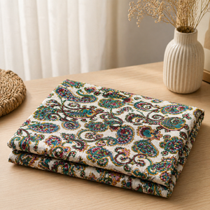 Tela de Algodón Puro Estampada a Mano, Diseño Paisley Multicolor, Estilo Boho, Ligera, 80 GSM, Textil Indio Hecho a Mano para Prendas y Decoración del Hogar - Product Image 1