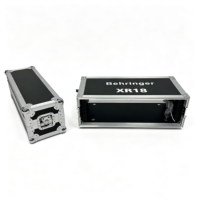 OEM X Air XR18 Stage Box 3U empilable, Flightcase en aluminium argenté et contreplaqué noir avec couvercle fusionnable et 4 pieds en caoutchouc