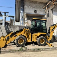 Chargeuse-pelleteuse Caterpillar 420F d'occasion à Shanghai, également disponible : Chargeuses-pelleteuses d'occasion Cat 416, 420, 426, 428, et excavatrices rétro.