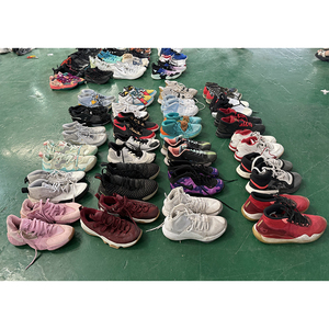 Chaussures de basket de marque d'occasion pour hommes, baskets mixtes en balles, tailles et couleurs variées disponibles - Product Image 2