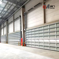 Porte sectionnelle industrielle robuste en alliage d'aluminium à ouverture latérale, coupe-vent, isolée, certifiée CE, automatique 60