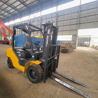 Chariot élévateur Komatsu FD30 d'occasion en bon état, 3 tonnes, diesel, à vendre