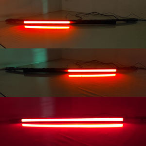 Venta Directa de Fábrica Lámpara Trasera Central LED Tipo Flujo Continuo para <span class=keywords><strong>KIA</strong></span> <span class=keywords><strong>SPORTAGE</strong></span> <span class=keywords><strong>2022</strong></span>, Luz Antiniebla y de Freno - Product Image 3