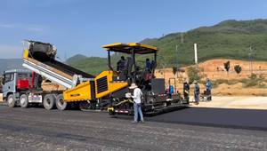 SAP90C-10S Nuovo Motore Pompa Idraulica per <span class=keywords><strong>Asfaltatrice</strong></span> di Marca Top, Capacità 900 T/h, Spessore Massimo 350mm - Product Image 2