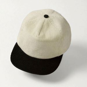 Gorra de Pana de 5 Paneles, Estilo Urbano, Vintage, Bicolor, con Letras, Visera Plana, Parte Superior Suave, Retro, Snapback, con Logotipo Personalizado, Venta al por Mayor - Product Image 3