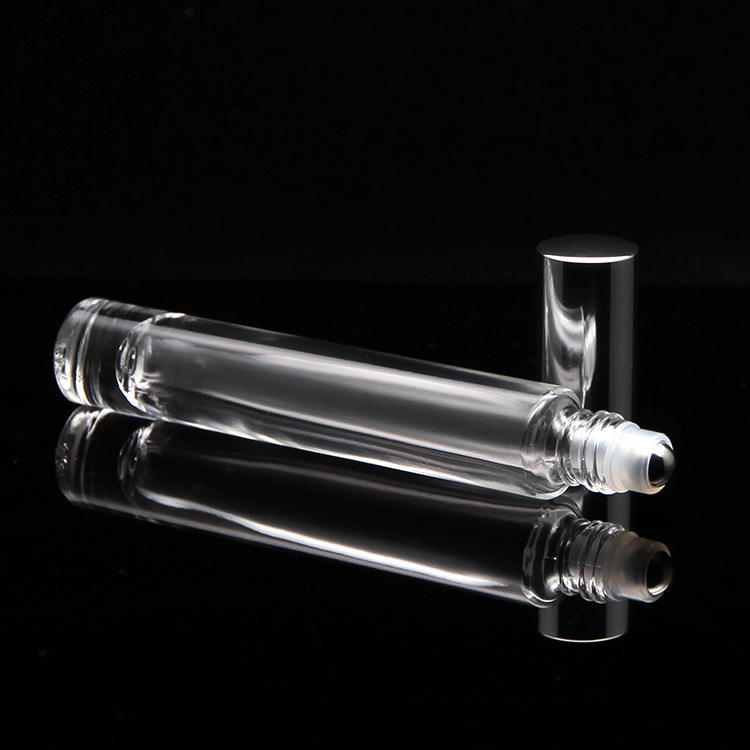 Round tube with silver cap