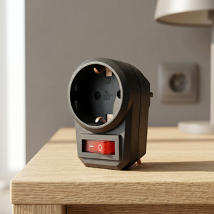 Einfacher schwarzer Adapter mit Schalter 250V 16A 3680W (GSC 103000026) - Product Image 3
