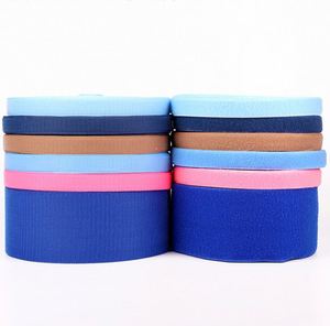 Sangle auto-agrippante en nylon personnalisée pour accessoires vestimentaires, haute adhérence, réutilisable, réglable, avec logo imprimé pour sacs - Product Image 1