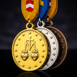 Medalla de Metal Personalizada, Medalla Milagrosa con Estrellas en Relieve 3D, Premio Religioso de Corazones Sagrados con Cordón Personalizado - Product Image 1