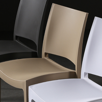 Chaise en polypropylène empilable au meilleur prix pour salle à manger, mobilier de maison et salle de conférence, chaise en plastique à usage extérieur
