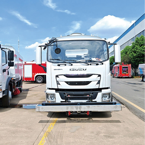 Camion balayeuse routière à aspiration 4x2 Isuzu personnalisé Clw avec une forte puissance d'aspiration pour le nettoyage des rues municipales et l'assainissement urbain - Product Image 5