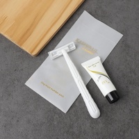 Kit de brosses à dents et dentifrice jetables à poils souples, emballés individuellement, pour hôtels, maisons d'hôtes et gîtes (articles de toilette)