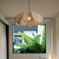 Luminaire suspendu fait à la main en bambou et rotin pour salon japonais, grande lampe suspendue en pétale de fleur tissée sur mesure