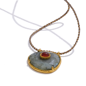 عقد مجوهرات من الأحجار الطبيعية مطلي من الفولاذ المقاوم للصدأ على الطراز الصيني من jinأنت - Product Image 1