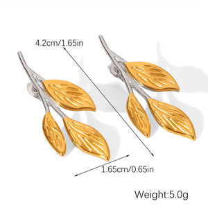 ต่างหูทองคำสีทองแบบกำหนดเอง 14k 18k ชุบทอง PVD แฟชั่น ต่างหูแบบติดหูรูปใบไม้ ทำจากสแตนเลสสตีล 316L สำหรับผู้หญิง - Product Image 5