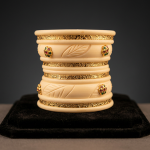 Wholesale Supplier BS INTERNATIONAL Fashionable Ball-Shaped Religious Style Wedding Ladies Ivory Resin Custom Cultural <b>Bangles</b> - Product Image 3