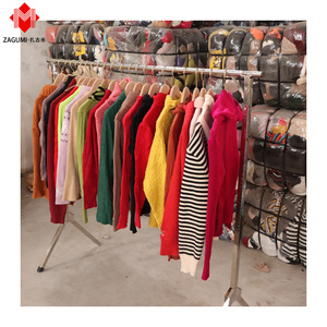 Stock Juvenil Para Ninos <span class=keywords><strong>Ropa</strong></span> Usada Bolsos Fin De Serie Para Friperie Dubai Engros Moins Cher Veste Et Pantalon Femme Friperie - Product Image 2