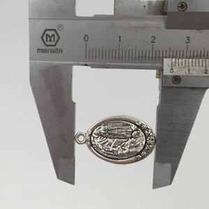 Médaille religieuse en métal <span class=keywords><strong>Lourdes</strong></span> 15x25mm pour collier de bijoux faisant sans nickel sans plomb - Product Image 5