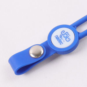 Cordino in gomma di Silicone blu etichetta personalizzata con pulsante a pressione per il titolare della carta - Product Image 2