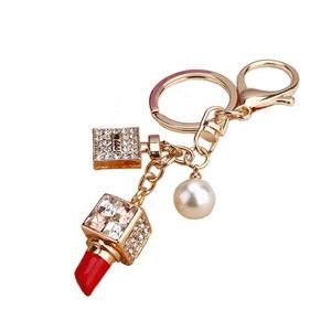 Schattige Creatieve Parel Parfum Fles Sleutelhanger Strik Auto Accessoire Met Steentjes Voor Vrouwen Tas Hanger Sleutelhanger Cadeau - Product Image 5