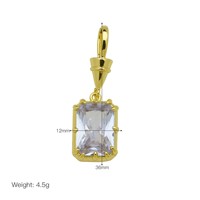 Vente en gros de nouveaux pendentifs de collier carrés en zircon plaqué cuivre avec or 18 carats, accessoires simples et élégants