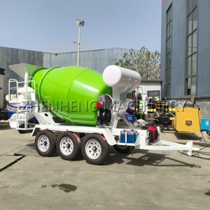 Camión Mezclador de Concreto Remolcable de 3m³ con Motor de Gasolina y Remolque Mezclador de Concreto Multieje - Product Image 5