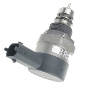 Regulador de Presión de Combustible Common Rail 0281002826 para <span class=keywords><strong>Mercedes</strong></span>-Benz <span class=keywords><strong>Sprinter</strong></span> 309 310 311 313 <span class=keywords><strong>314</strong></span> 316 <span class=keywords><strong>CDI</strong></span> - Product Image 2