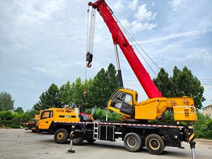 Équipement de levage de charges lourdes – Grue sur camion hydraulique Sany d'occasion de 50 tonnes à haute durabilité pour les projets - Product Image 5