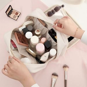 New Design Portable <b>Toiletry</b> Handbag Waterproof <b>Travel</b> Cosmetics Pouch Zipper Multi-compartment Makeup Organizer <b>Bag</b> - Product Image 3
