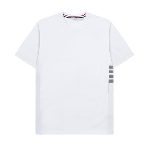 เสื้อยืดคอกลมผ้าฝ้ายผู้ชายทรงหลวมแขนสั้นถักลายทางสวมใส่สบายๆในฤดูร้อน - Product Image 1