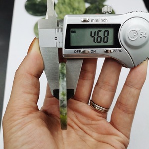 แผ่นรองใต้ตาหยกกลมสีเขียวขัดเงา 50 มม. สำหรับช่วยต่อขนตา - Product Image 2