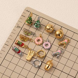 Emaille Vakantie Leuke Charme | 18K Pvd Goud Roestvrijstalen Diy Hanger: Kerstboom, Rolschaats, Donut, Eikel En Frietjes - Product Image 2