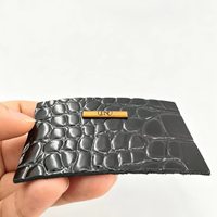 Étiquette rectangulaire en cuir véritable texturé crocodile personnalisée avec logo métallique pour vêtements, à coudre, vente en gros OEM