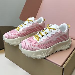 Nouvelles Chaussures de Sport pour Femmes 2025 – Respirantes, à Lacets, Luxe Personnalisé, Vente en Gros MIU, Chaussures de Course Décontractées à Semelle Épaisse - Product Image 2