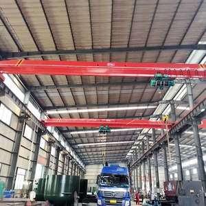 Grúa Puente Compacta de Viga Única Sevencrane, Capacidad de 3 Toneladas, Polipasto Eléctrico de Cadena, Altura Máxima de Elevación de 25 m, Control Remoto/Cabina - Product Image 1