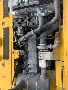 รถขุดไฮดรอลิกตีนตะขาบ Komatsu PC200-8 มือสอง ขนาด 20 ตัน พร้อมเครื่องยนต์ Cummins ขายดี - Product Image 5
