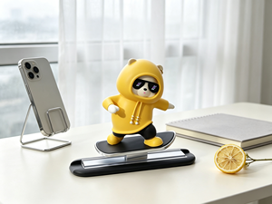 Ornement de tableau de bord de voiture en résine personnalisé, figurine de panda surfeur en dessin animé faite à la main, 10 cm, décoration intérieure de véhicule mignonne, cadeau - Product Image 1