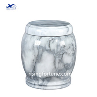Urnes de crémation en marbre et en pierre naturelle d'onyx vert clair assorties fabriquées à la main pour contenir les cendres humaines et animales
