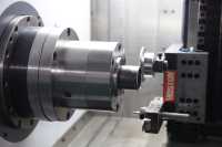 Machine de tournage CNC pour la production et le traitement d'ustensiles et d'articles de cuisine en métal