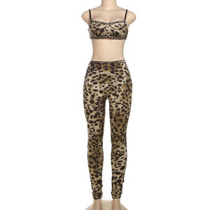 New Women's <strong>Clothing</strong>-Casual Sexy <strong>Tomboy</strong> Leopard Print Halter Top and High-waisted Skinny Shorts Two-piece Set - Product Image 3
