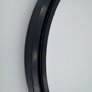 Sello de Aceite Tipo J de NBR Resistente al Aceite de Alta Calidad para Motores Pequeños - Sello a Prueba de Fugas con Resorte Reforzado Hecho en China - Product Image 1