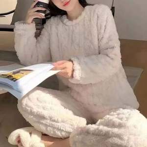 I-0509 Pijamas Casuales de Franela para Mujer, Manga Larga, Cuello Redondo, Color Sólido, Oferta, Gruesos, Ropa de Casa para Invierno, Conjunto de Dos Piezas - Product Image 6