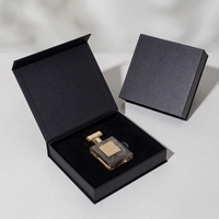 Boîte à bijoux imprimée UV sur mesure en forme de livre, emballage en papier kraft magnétique, étui rigide de luxe en carton