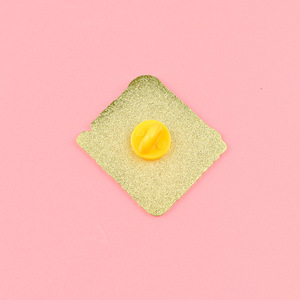 Broche en émail rétro 'I'm This Old' style années 90, pin's nostalgique technologique avec <span class=keywords><strong>disquette</strong></span> et cassette, broche média vintage amusante - Product Image 5