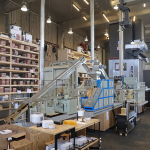 Máquina automática de estampado en caliente de barra dura para hacer jabón - Product Image 1