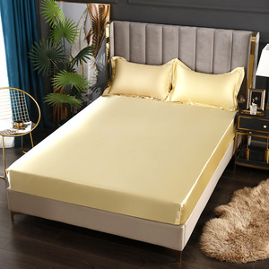 Parure de draps <span class=keywords><strong>en</strong></span> satin de <span class=keywords><strong>soie</strong></span> avec logo personnalisé, <span class=keywords><strong>drap</strong></span>-housse profond pour lit Queen/King <span class=keywords><strong>et</strong></span> taies <span class=keywords><strong>d</strong></span>'<span class=keywords><strong>oreiller</strong></span> - Product Image 2
