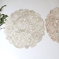 Set de table en PVC de luxe avec bordure dorée, résistant à la chaleur, design ajouré pour hôtels, fêtes et événements festifs